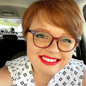 Meet your Posher, Whitney